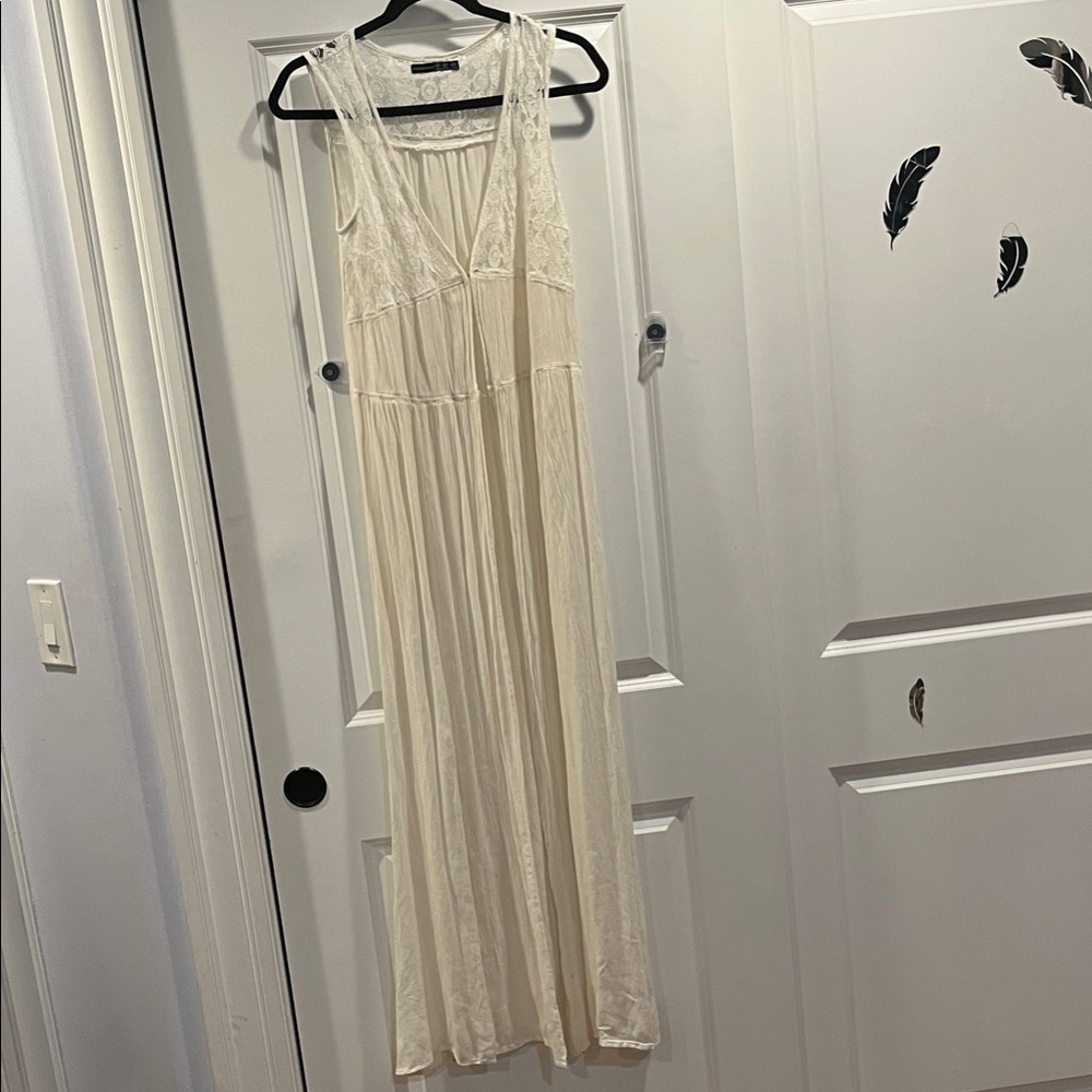 Elegant White Lace Maxi house or beach robe